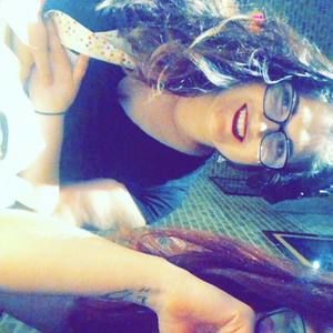 Meet your Posher, Violet